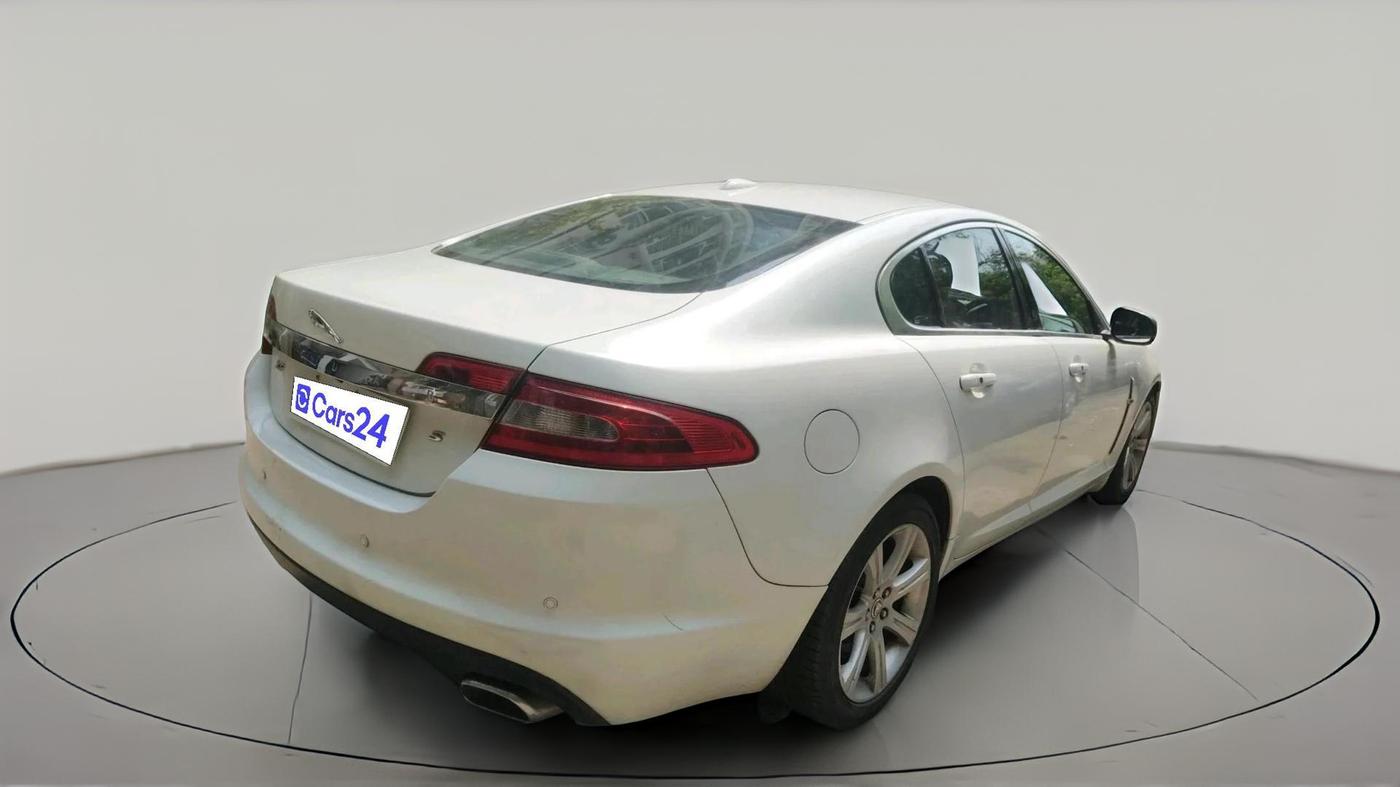 2011 Jaguar XF 3.0 DIESEL, Diesel, Automatic, 1,41,427 km, exterior