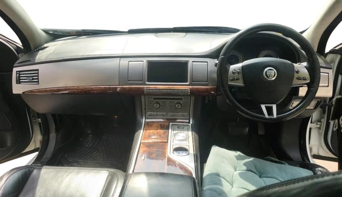 2011 Jaguar XF 3.0 DIESEL, Diesel, Automatic, 1,41,427 km, interior