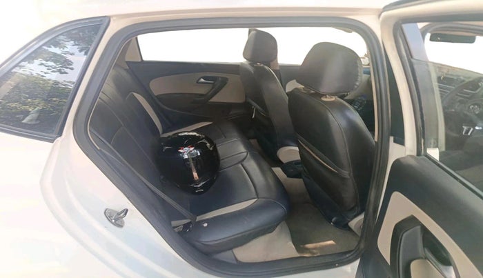 2013 Volkswagen Polo HIGHLINE DIESEL, Diesel, Manual, 2,02,523 km, interior