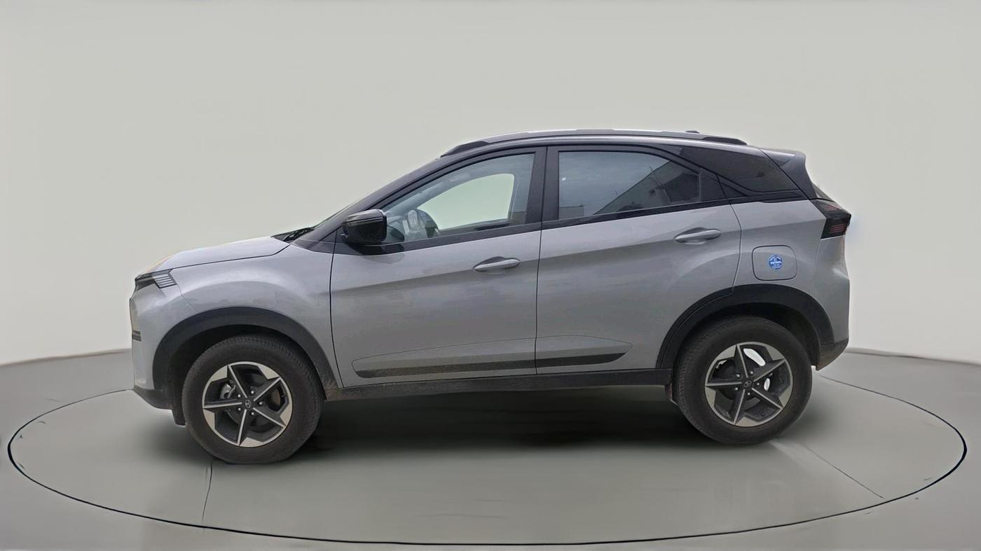 2025 Tata NEXON Creative Plus (PS) 1.2 Petrol Dual Tone, Petrol, Manual, 8,935 km, exterior