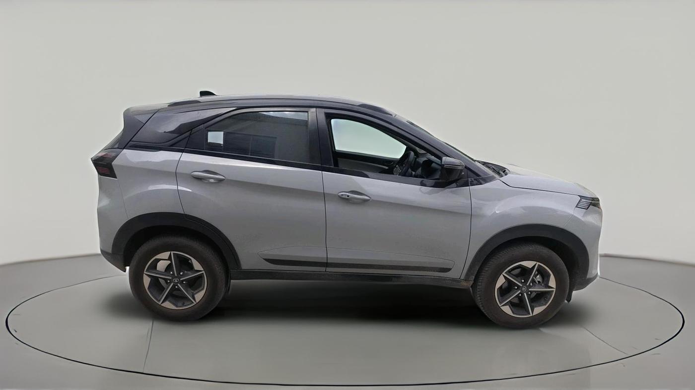 2025 Tata NEXON Creative Plus (PS) 1.2 Petrol Dual Tone, Petrol, Manual, 8,935 km, exterior