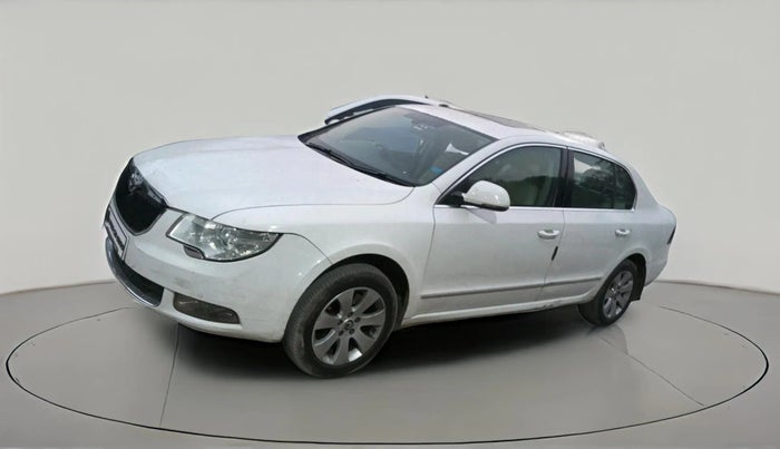 2012 Skoda Superb ELEGANCE 2.0 TDI CR AT, Diesel, Automatic, 1,80,758 km, exterior