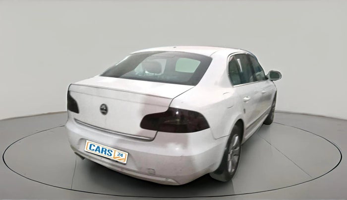 2012 Skoda Superb ELEGANCE 2.0 TDI CR AT, Diesel, Automatic, 1,80,758 km, exterior