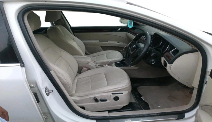 2012 Skoda Superb ELEGANCE 2.0 TDI CR AT, Diesel, Automatic, 1,80,758 km, interior