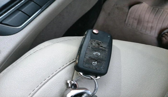 2012 Skoda Superb ELEGANCE 2.0 TDI CR AT, Diesel, Automatic, 1,80,758 km, interior