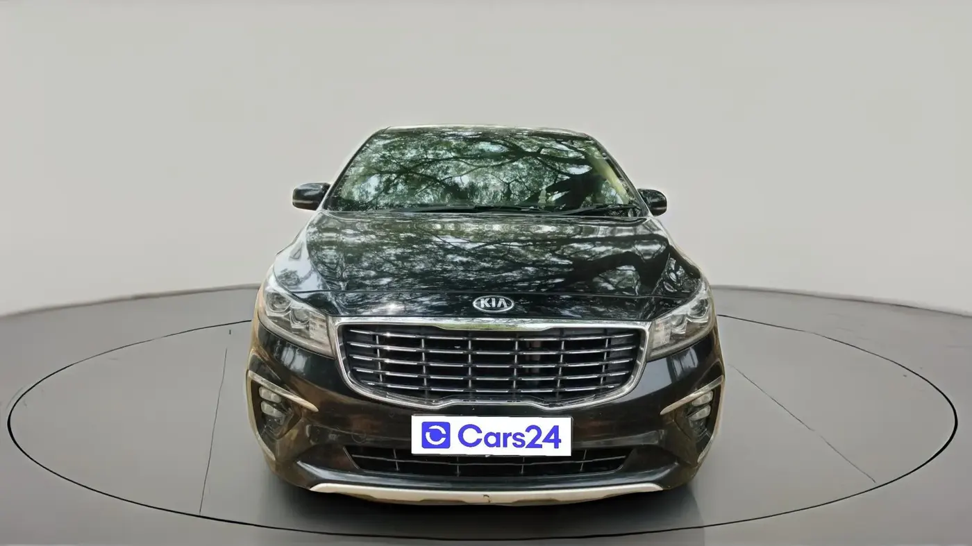 2020 KIA CARNIVAL LIMOUSINE 2.2 7 STR, Diesel, Automatic, 2,26,051 km, exterior