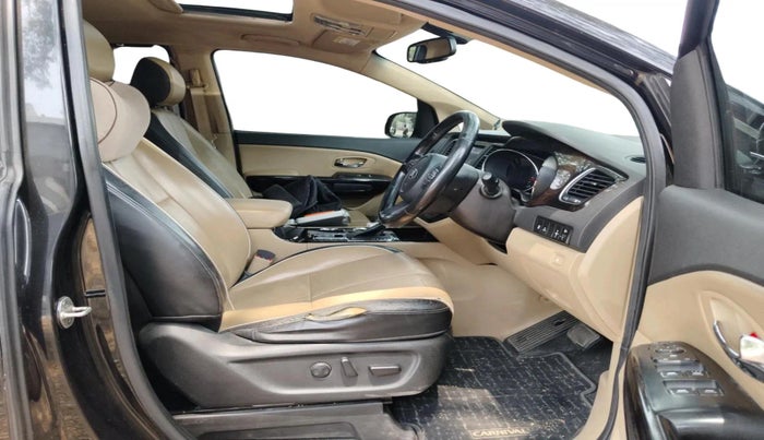 2020 KIA CARNIVAL LIMOUSINE 2.2 7 STR, Diesel, Automatic, 2,26,051 km, interior