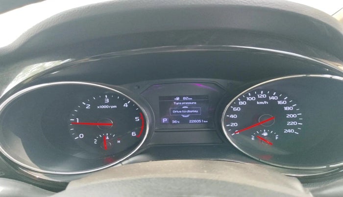 2020 KIA CARNIVAL LIMOUSINE 2.2 7 STR, Diesel, Automatic, 2,26,051 km, interior