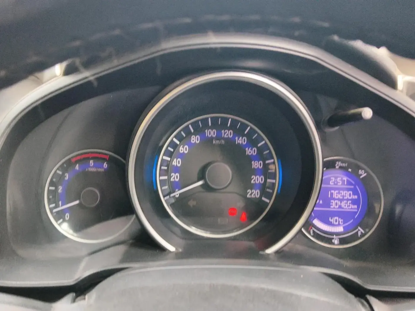 2017 Honda WR-V 1.5L I-DTEC VX MT, Diesel, Manual, 1,76,290 km, interior