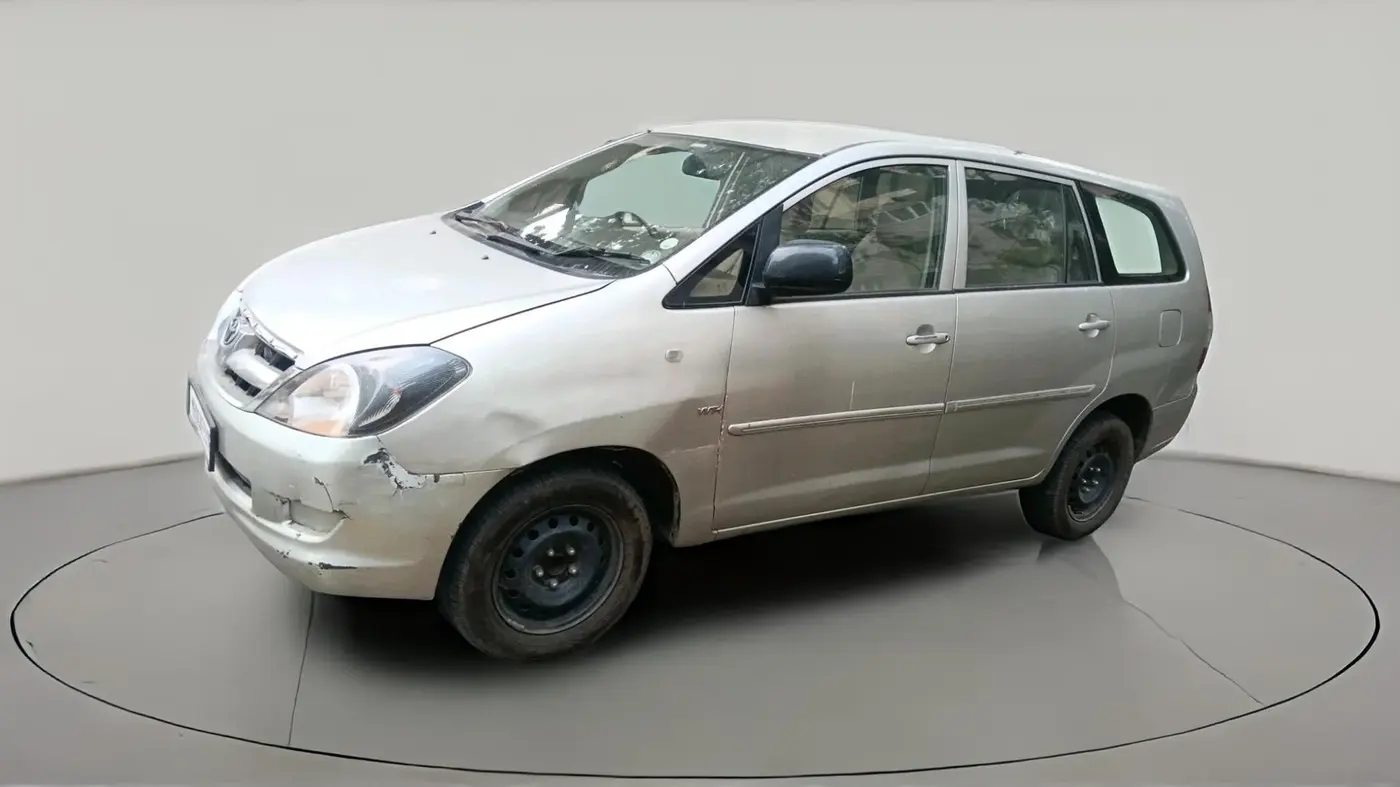 2007 Toyota Innova G4 2.5 8 STR, Diesel, Manual, 1,84,874 km, exterior