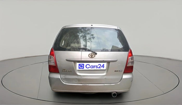 2007 Toyota Innova G4 2.5 8 STR, Diesel, Manual, 1,84,874 km, exterior
