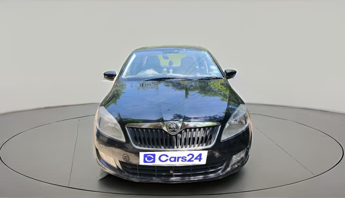 2013 Skoda Rapid ELEGANCE 1.6 TDI CR MT, Diesel, Manual, 1,36,934 km, exterior