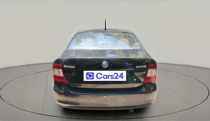 2013 Skoda Rapid ELEGANCE 1.6 TDI CR MT, Diesel, Manual, 1,36,934 km, exterior