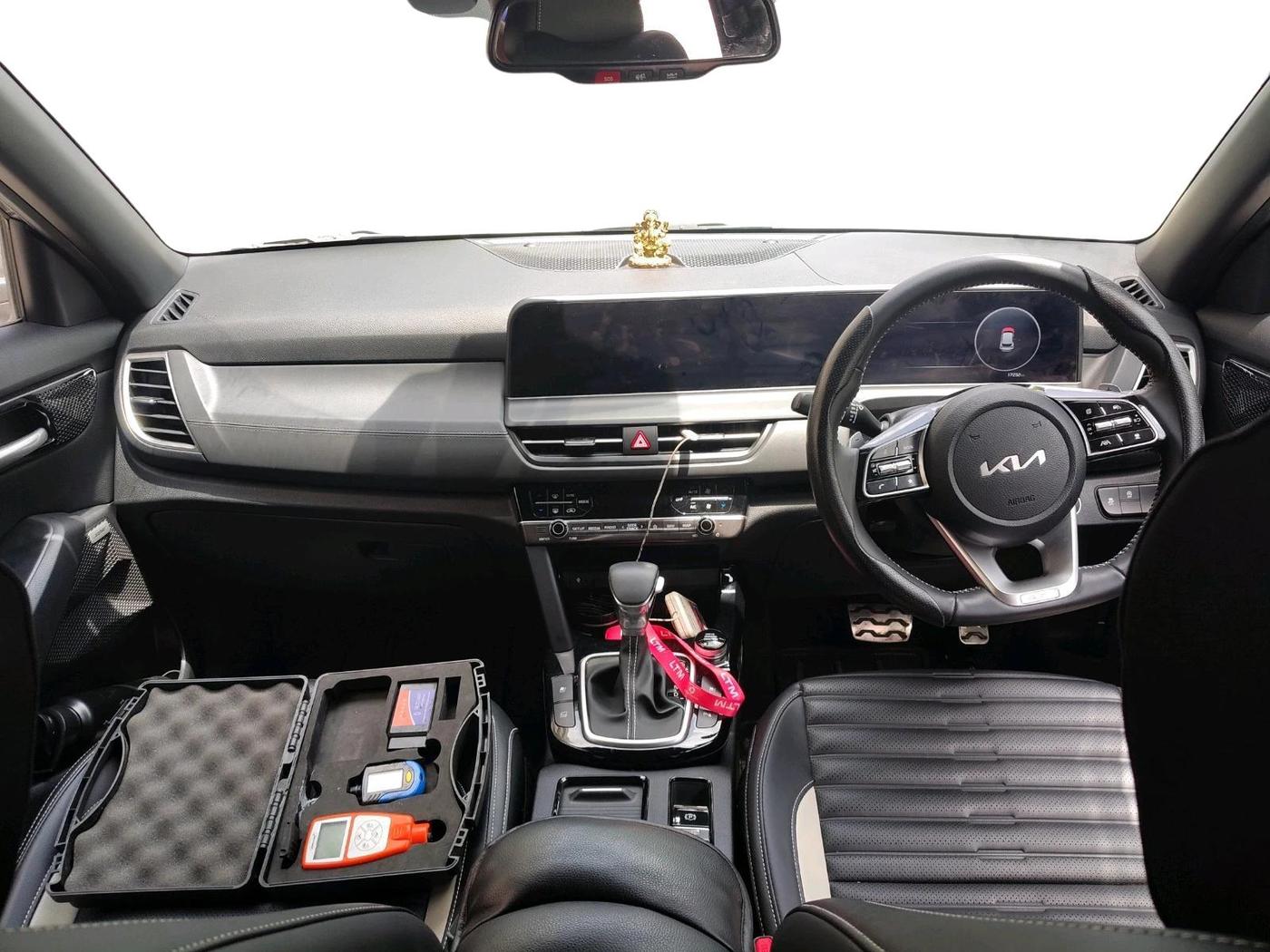 2024 KIA SELTOS  GTX Plus 1.5 Turbo Petrol DCT, Petrol, Automatic, 17,232 km, interior