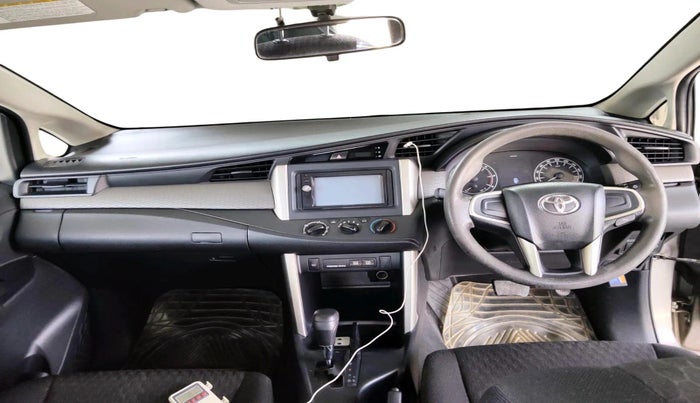 2017 Toyota Innova Crysta 2.8 GX AT 7 STR, Diesel, Automatic, 2,29,543 km, interior