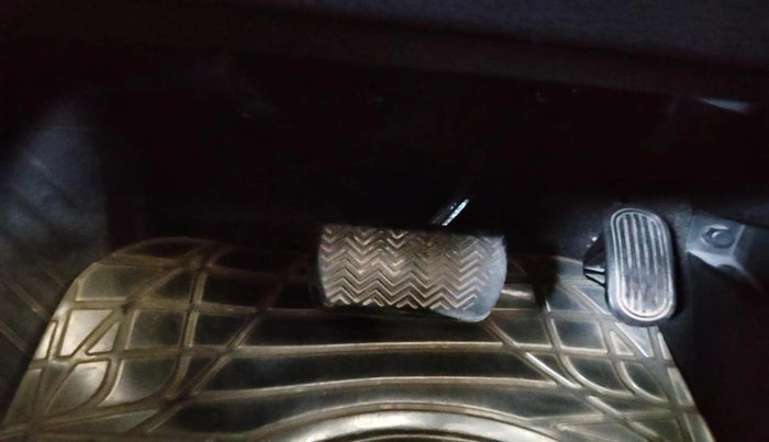 2017 Toyota Innova Crysta 2.8 GX AT 7 STR, Diesel, Automatic, 2,29,543 km, interior