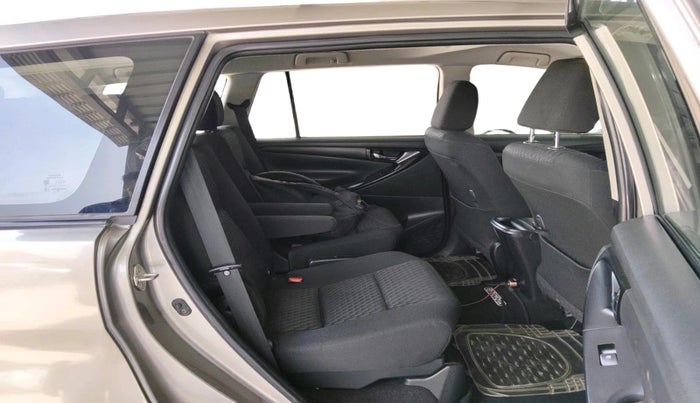 2017 Toyota Innova Crysta 2.8 GX AT 7 STR, Diesel, Automatic, 2,29,543 km, interior