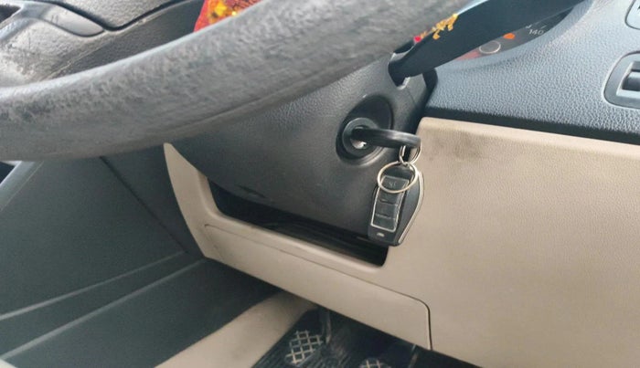 2012 Volkswagen Polo COMFORTLINE 1.2L, Diesel, Manual, 1,26,071 km, interior