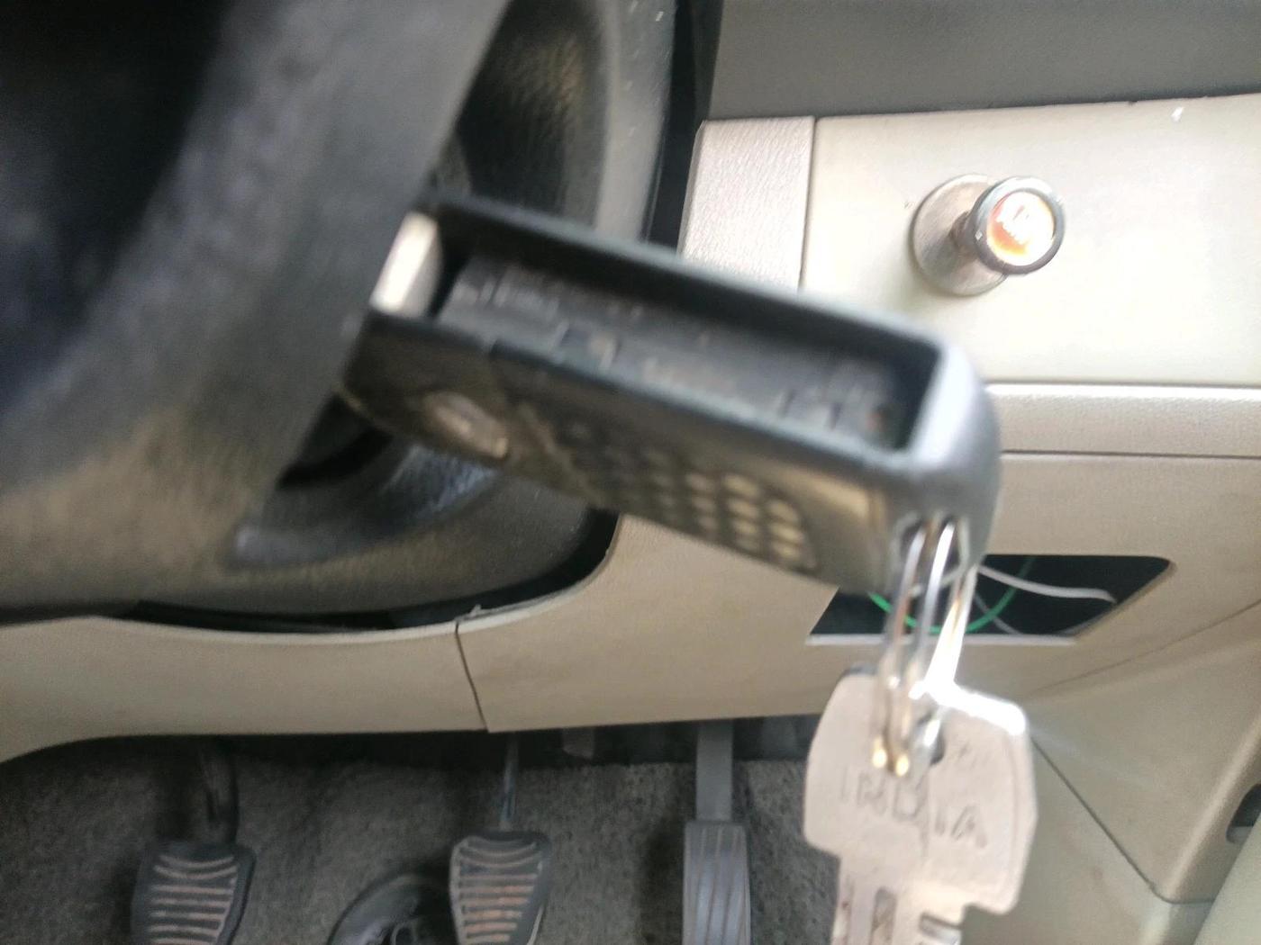 2018 Mahindra MARAZZO M4 7 STR, Diesel, Manual, 2,09,915 km, interior