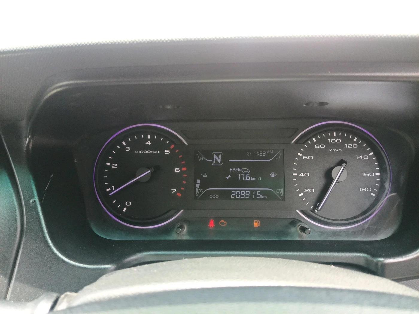 2018 Mahindra MARAZZO M4 7 STR, Diesel, Manual, 2,09,915 km, interior