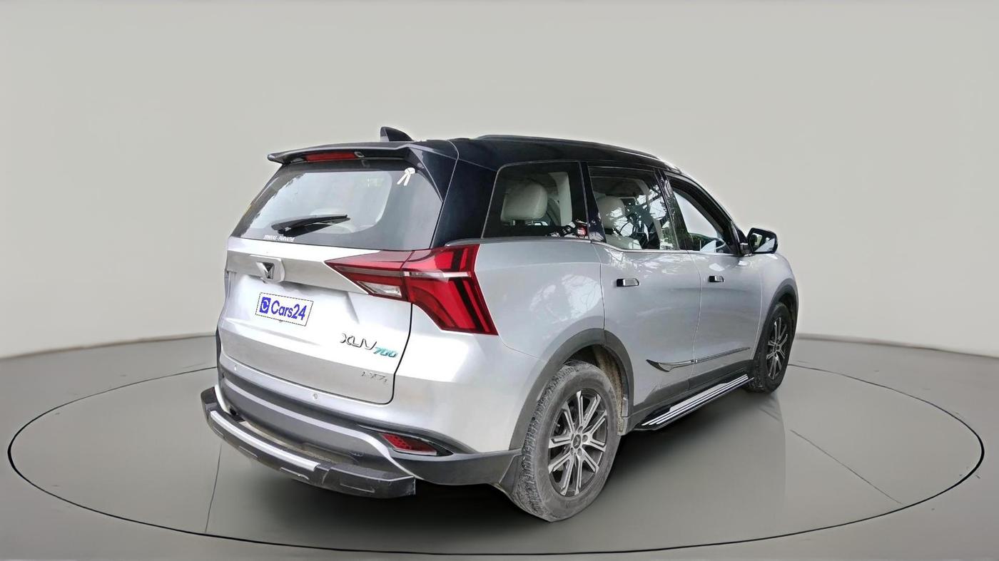2022 Mahindra XUV700 AX 7 LUXURY D MT 7 STR, Diesel, Manual, 70,378 km, exterior