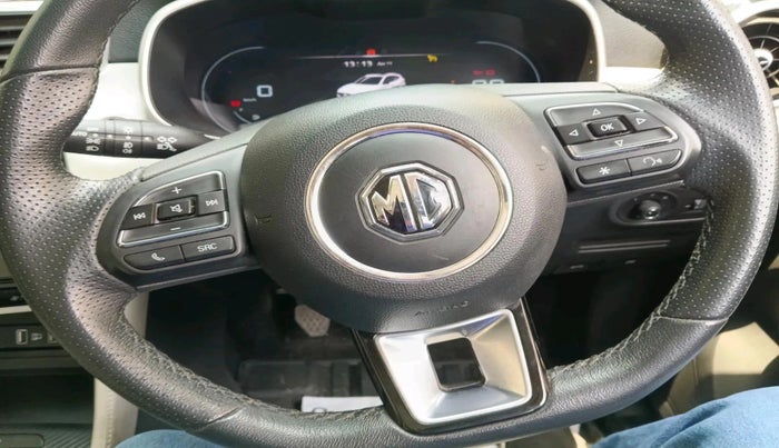 2023 MG ASTOR SHARP 1.5 MT, Petrol, Manual, 21,127 km, interior