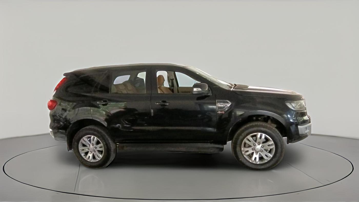 2016 Ford Endeavour TREND 3.2 4X4 AT, Diesel, Automatic, 1,56,422 km, exterior