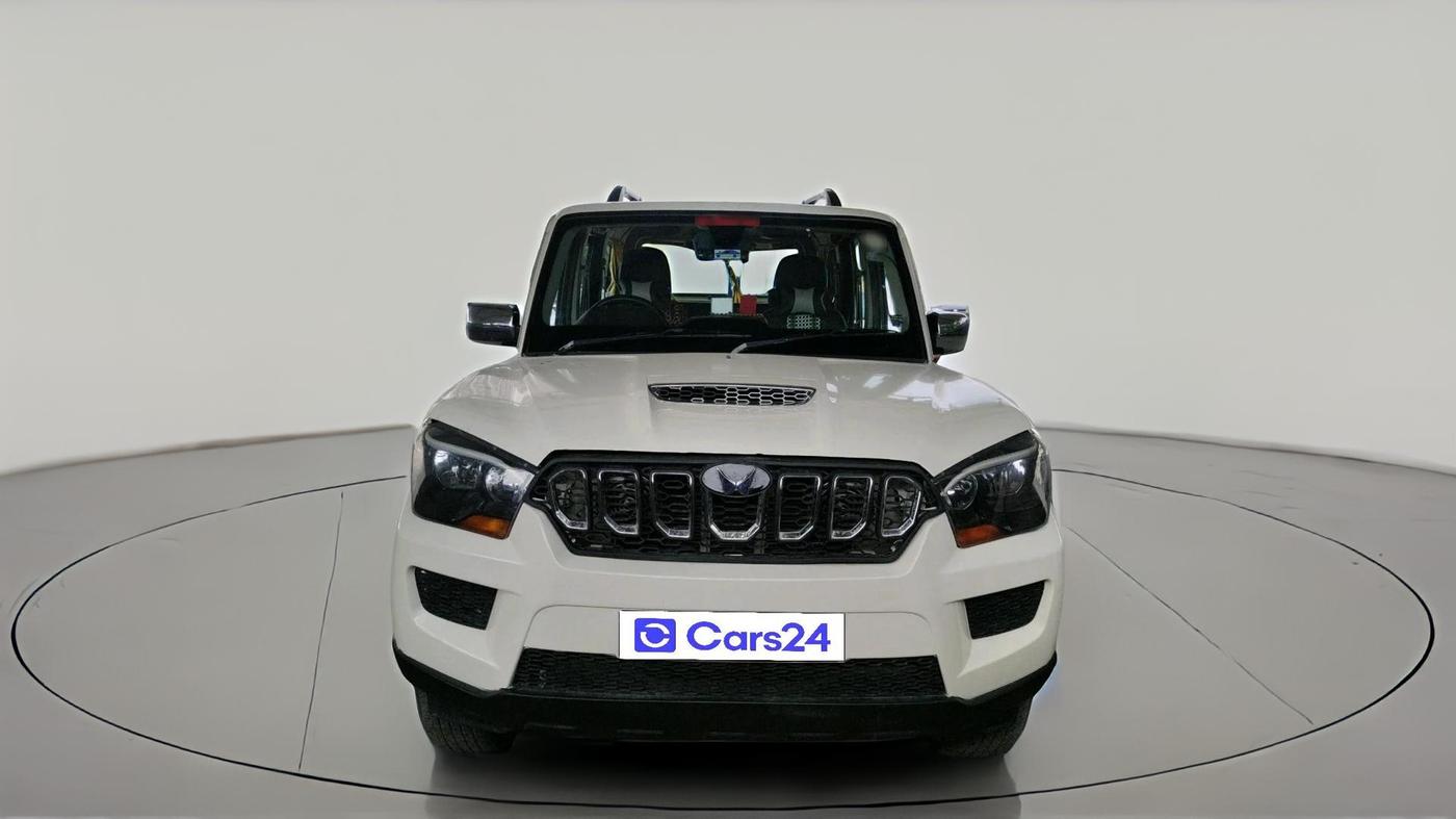 2015 Mahindra Scorpio S10, Diesel, Manual, 1,29,103 km, exterior