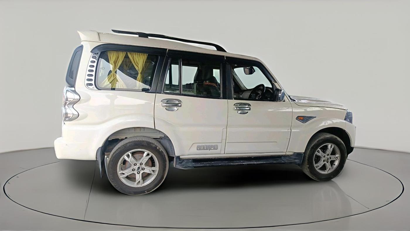 2015 Mahindra Scorpio S10, Diesel, Manual, 1,29,103 km, exterior