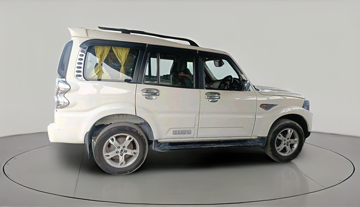 2015 Mahindra Scorpio S10, Diesel, Manual, 1,29,103 km, exterior