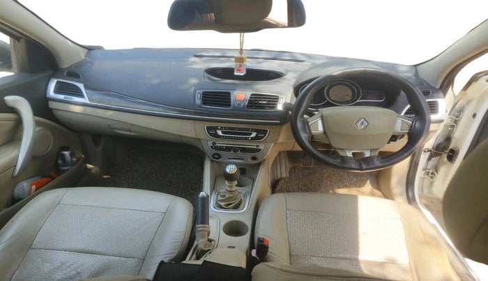 2011 Renault Fluence 1.5 E2, Diesel, Manual, 1,25,190 km, interior