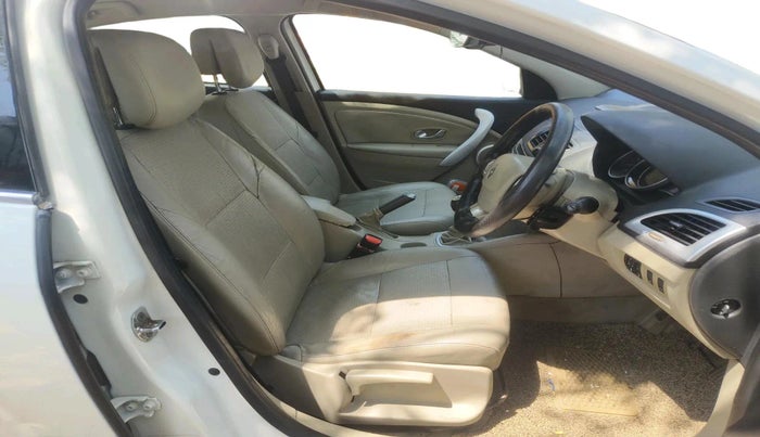 2011 Renault Fluence 1.5 E2, Diesel, Manual, 1,25,190 km, interior