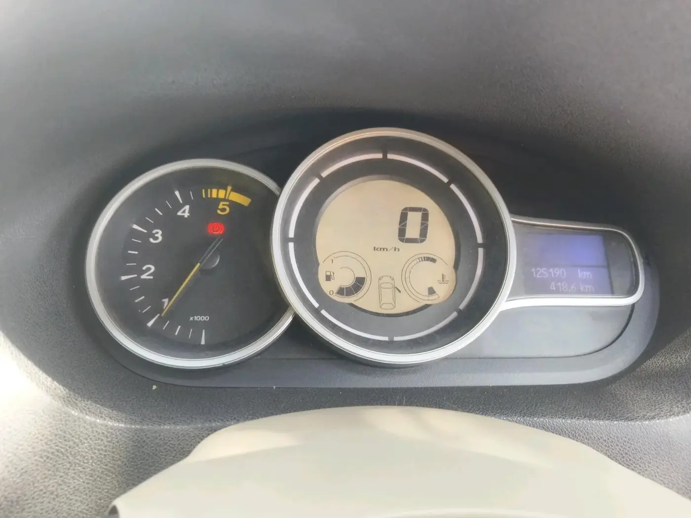 2011 Renault Fluence 1.5 E2, Diesel, Manual, 1,25,190 km, interior