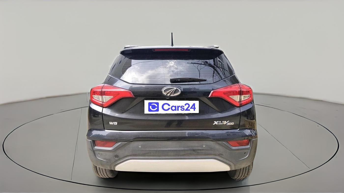2019 Mahindra XUV300 W8 (O) 1.2 PETROL, Petrol, Manual, 88,710 km, exterior