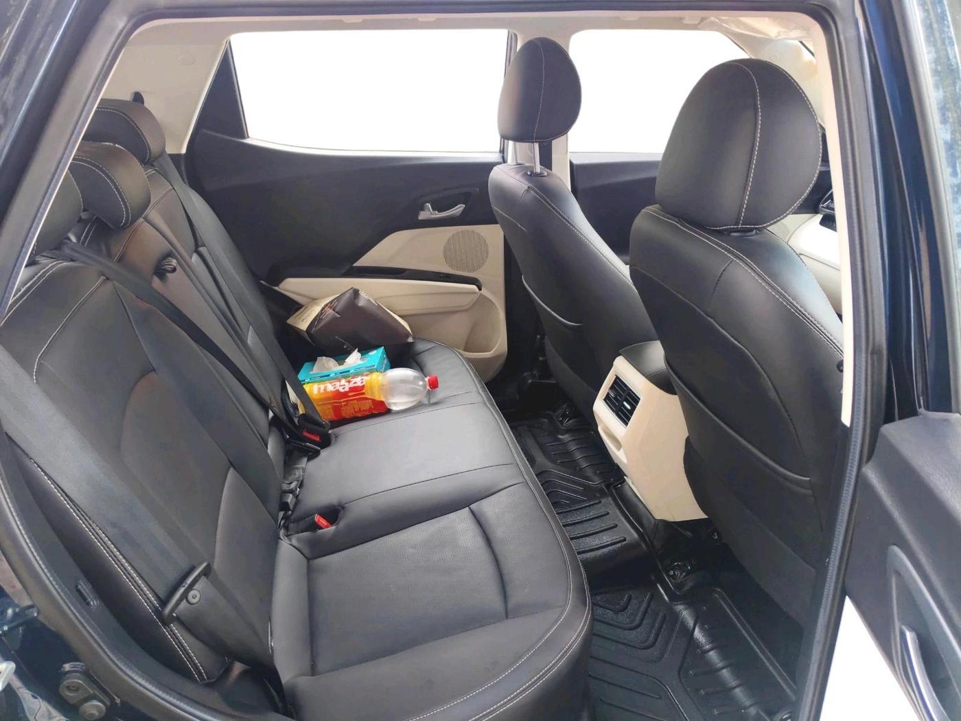 2025 Mahindra XUV 3XO REVX A 1.2 Petrol MT, Petrol, Manual, 5,756 km, interior