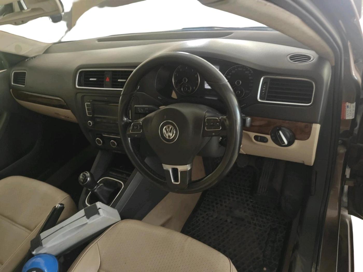 2013 Volkswagen Jetta COMFORTLINE TSI, Petrol, Manual, 52,304 km, interior
