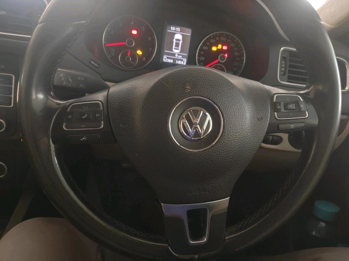 2013 Volkswagen Jetta COMFORTLINE TSI, Petrol, Manual, 52,304 km, interior