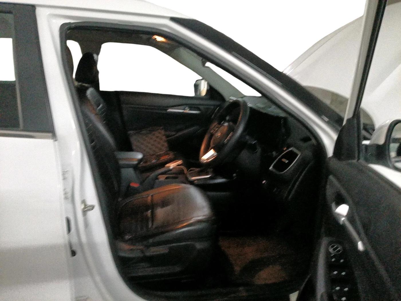 2021 KIA SELTOS HTK PLUS AT 1.5 DIESEL, Diesel, Automatic, 1,06,252 km, interior