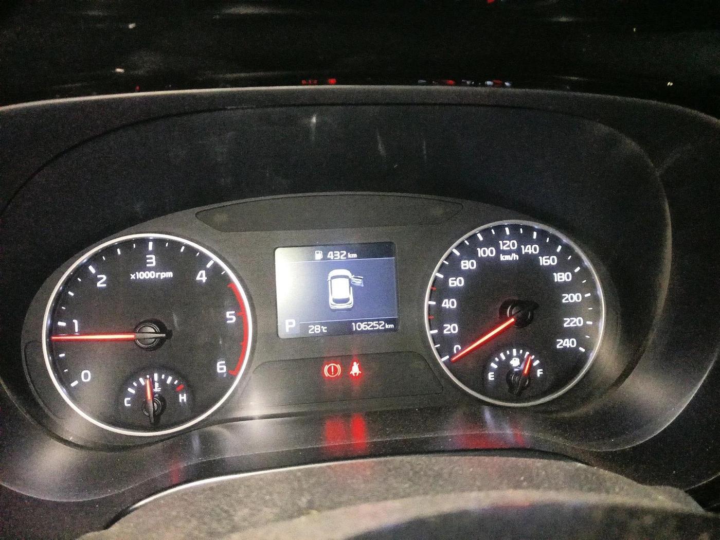 2021 KIA SELTOS HTK PLUS AT 1.5 DIESEL, Diesel, Automatic, 1,06,252 km, interior