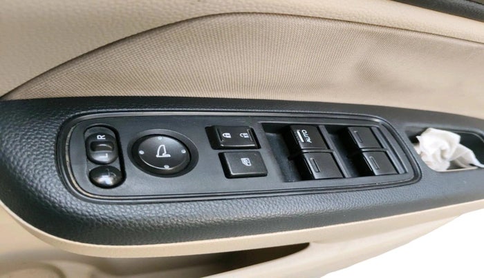 2018 Honda Amaze 1.2L I-VTEC V CVT, Petrol, Automatic, 56,700 km, interior