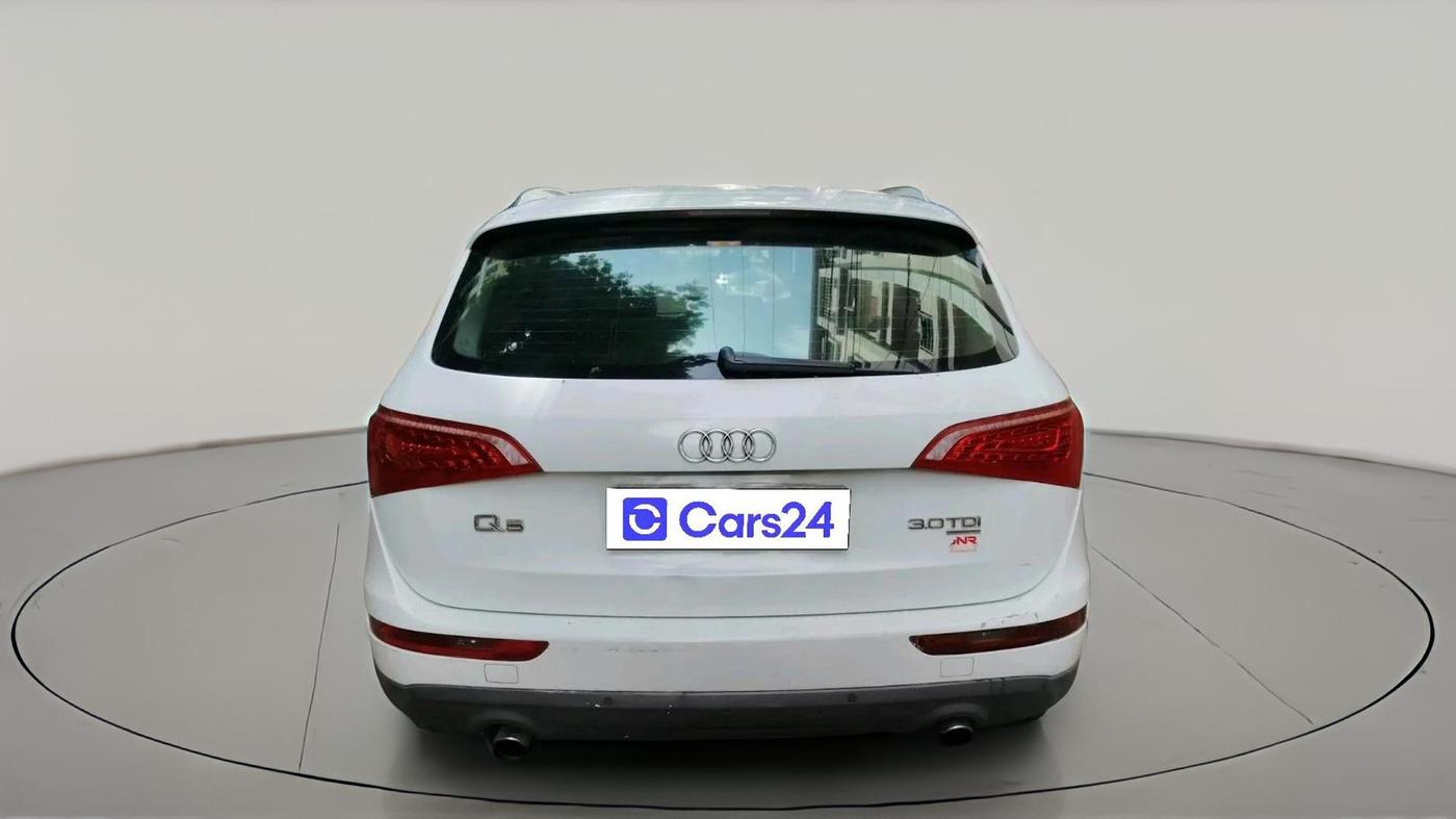 2011 Audi Q5 3.0 TDI QUATTRO, Diesel, Automatic, 1,18,708 km, exterior