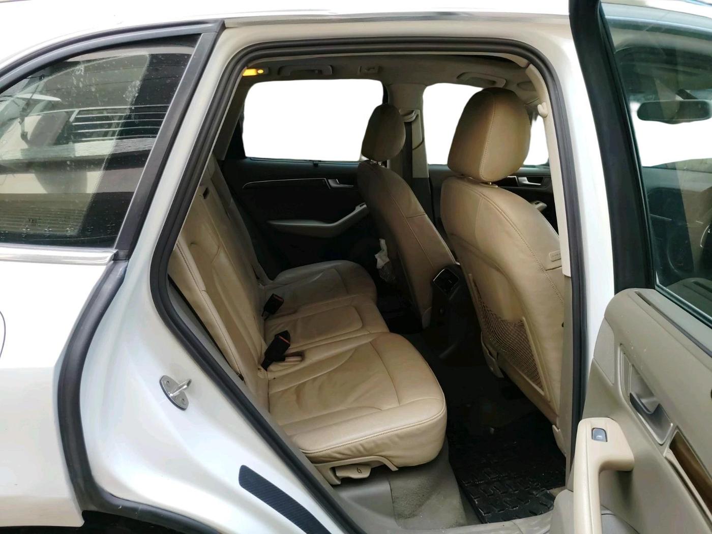2011 Audi Q5 3.0 TDI QUATTRO, Diesel, Automatic, 1,18,708 km, interior