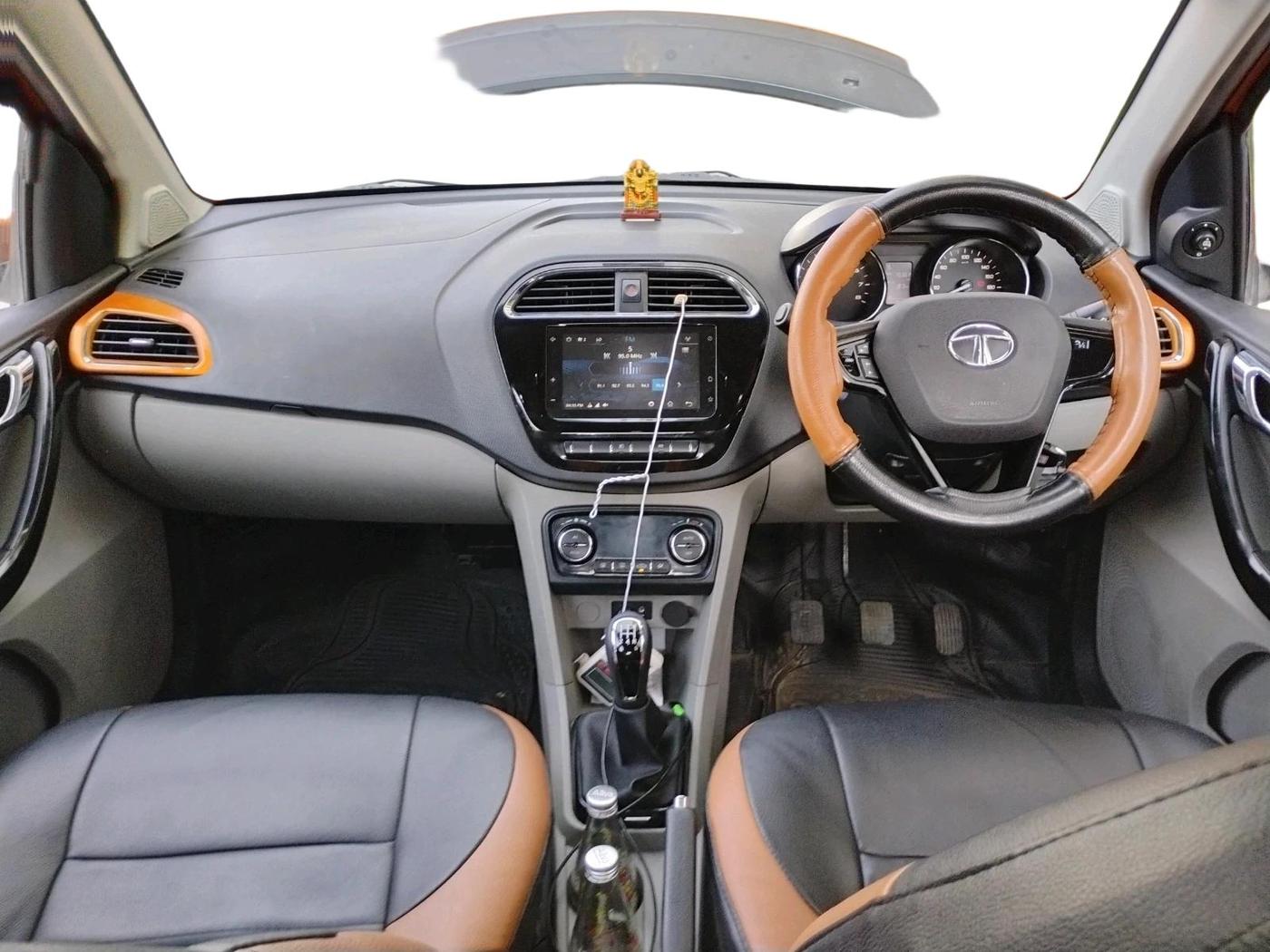 2018 Tata Tiago XZ PLUS PETROL, Petrol, Manual, 76,800 km, interior