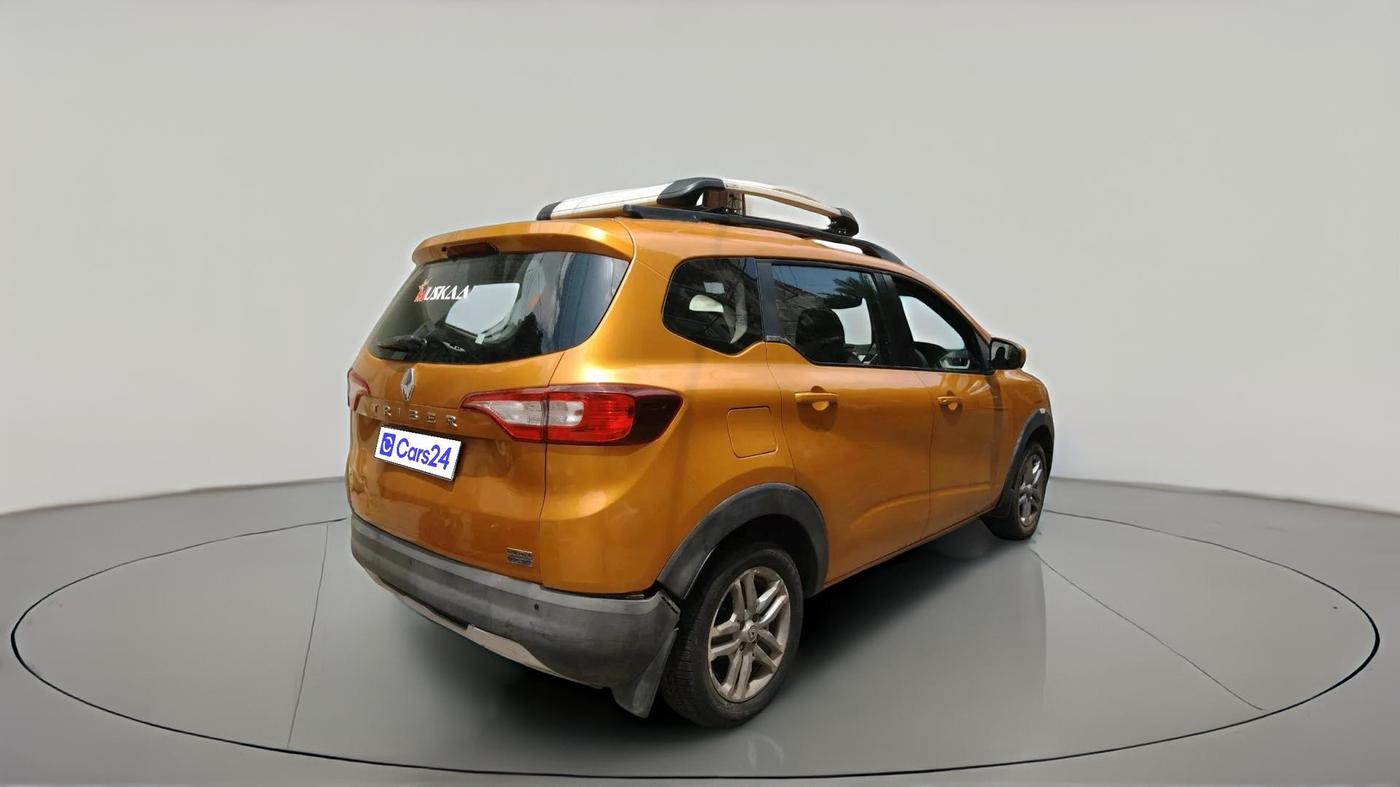 2020 Renault TRIBER RXZ AMT, Petrol, Automatic, 94,256 km, exterior