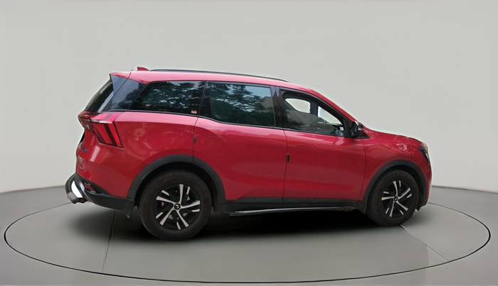 2022 Mahindra XUV700 AX 3 P MT 5 STR, Petrol, Manual, 77,491 km, exterior