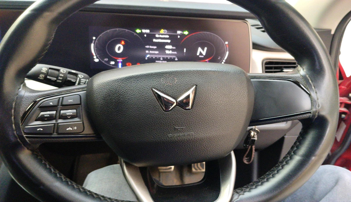 2022 Mahindra XUV700 AX 3 P MT 5 STR, Petrol, Manual, 77,491 km, interior