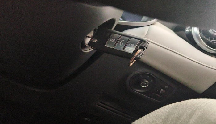 2024 MG ASTOR Sprint 1.5 MT (Ivory), Petrol, Manual, 13,380 km, interior