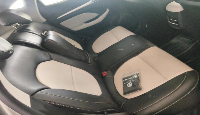 2024 MG ASTOR Sprint 1.5 MT (Ivory), Petrol, Manual, 13,380 km, interior