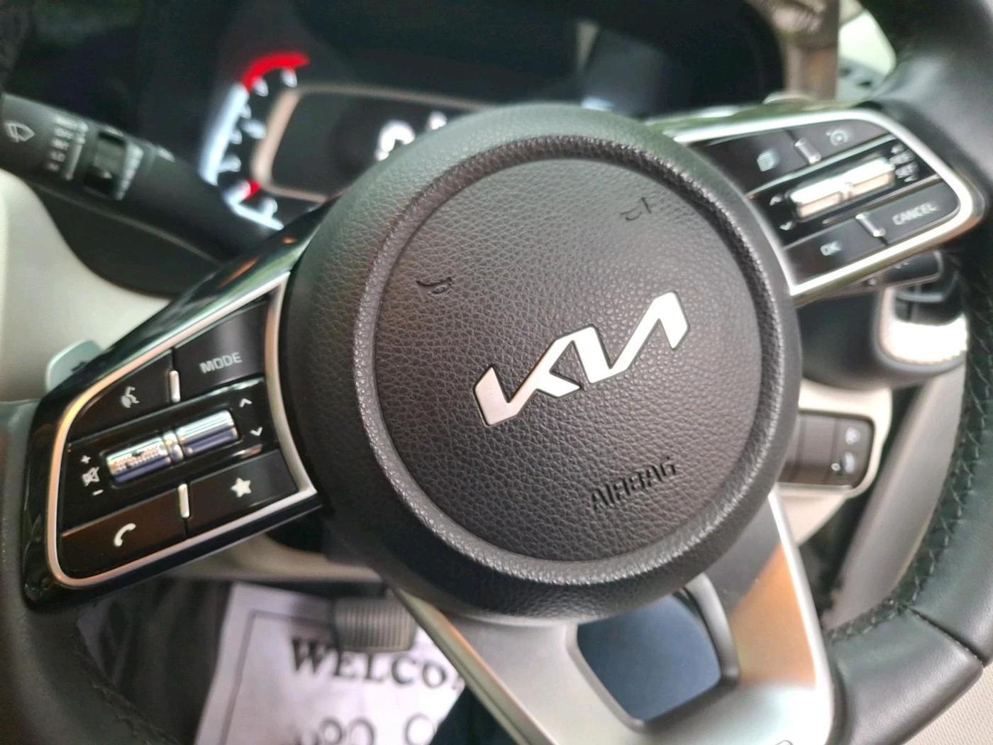 2022 KIA SONET HTX 1.5 AT, Diesel, Automatic, 26,358 km, interior