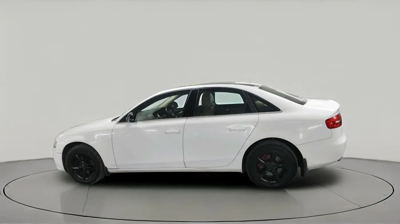 2013 Audi A4 2.0 TDI, Diesel, Automatic, 90,037 km, exterior